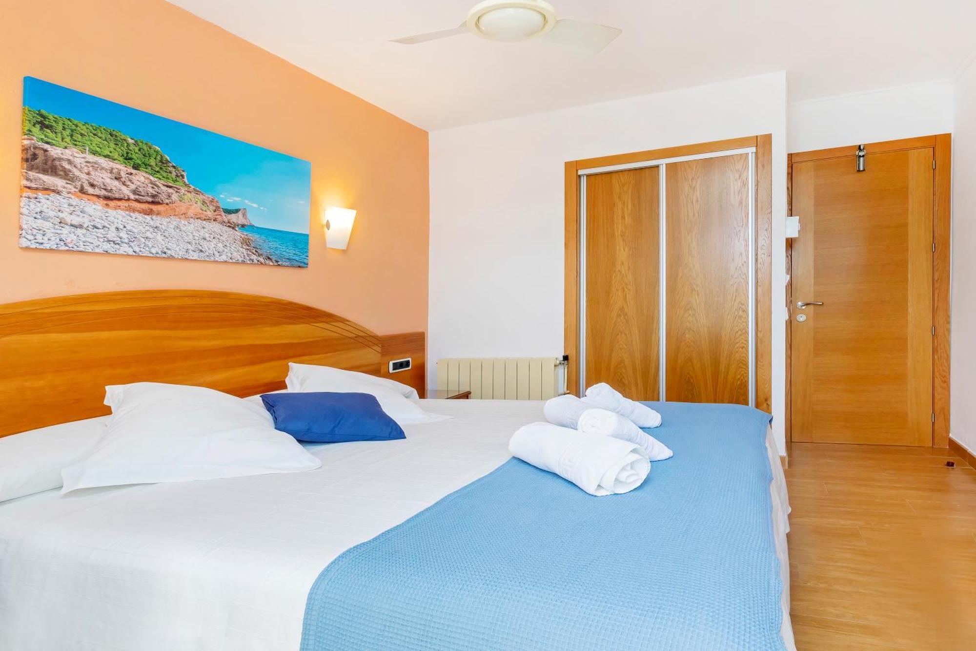 Hostal Manolita San Antonio  Eksteriør billede